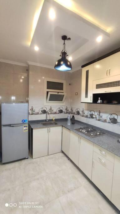 Apartment للإيجار المفروش المدد القصير بكمبوند سما القاهرة.